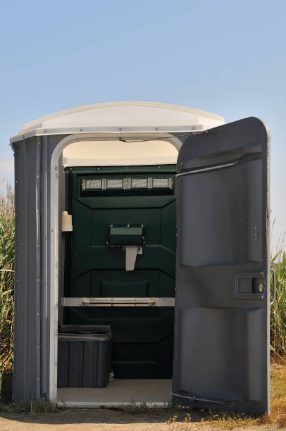 Portable Toilet Options We Offer in Vine Hill, CA